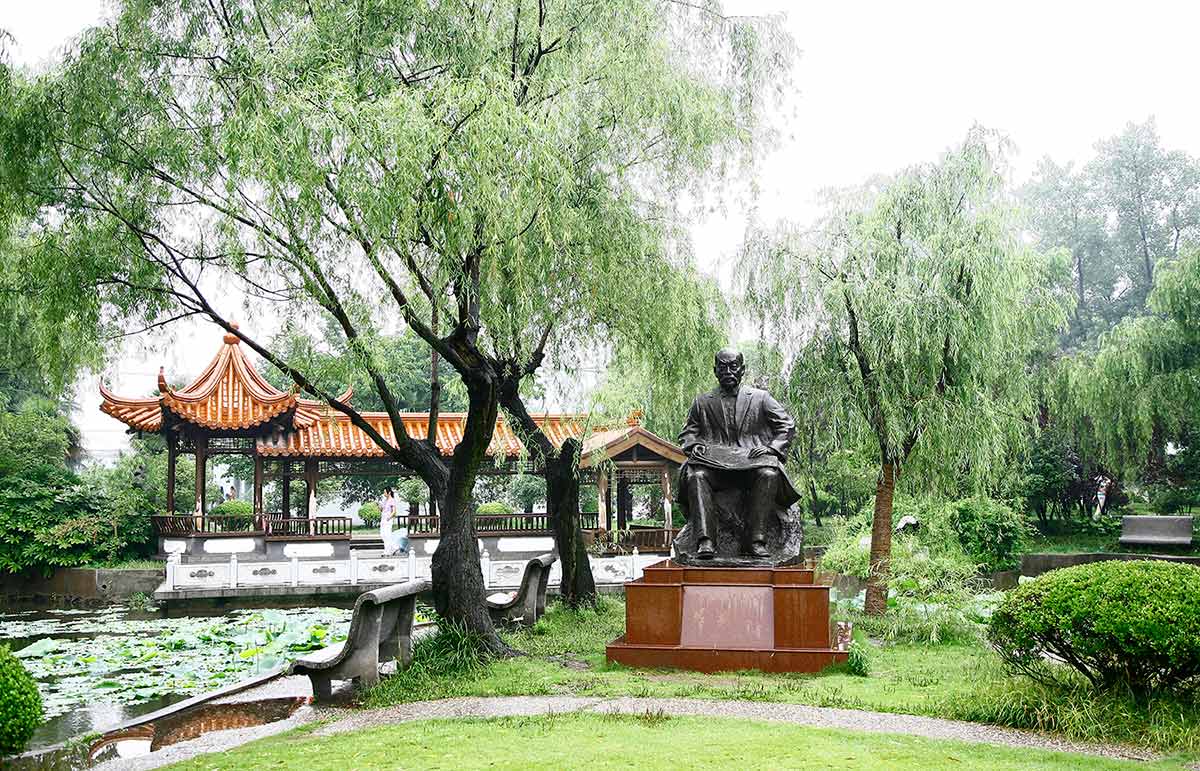 Medical Campus Landmarks & Academic Square