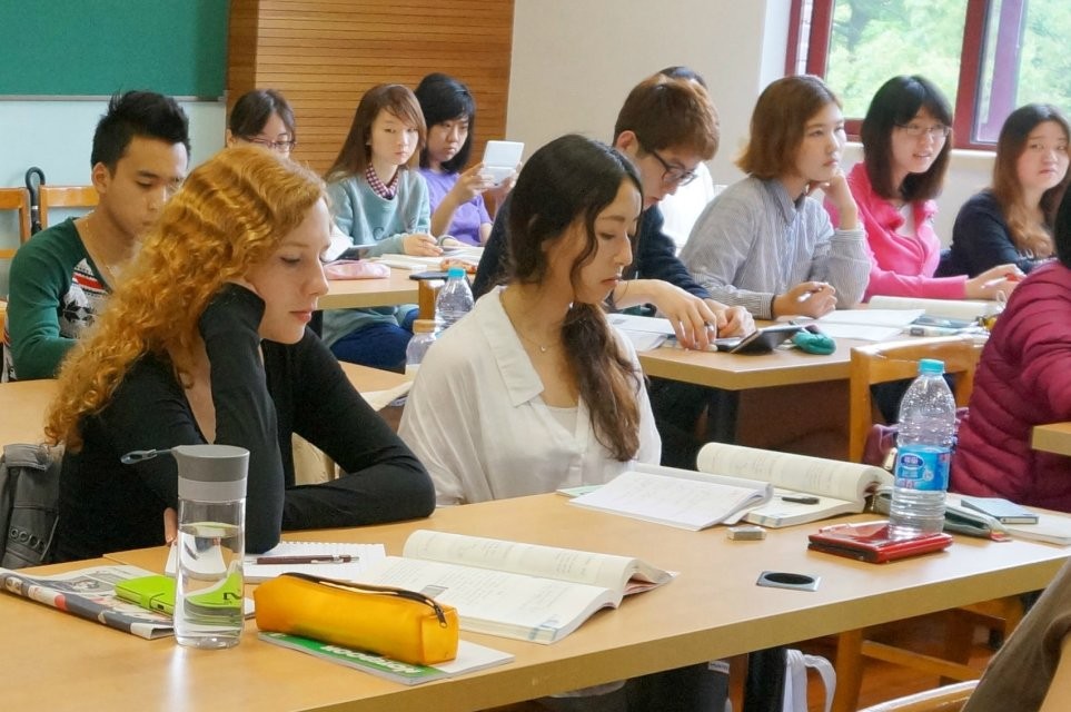 Basic Medical Science Smart Classrooms & Labs