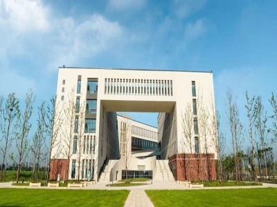 Medical Campus Landmarks & Academic Square
