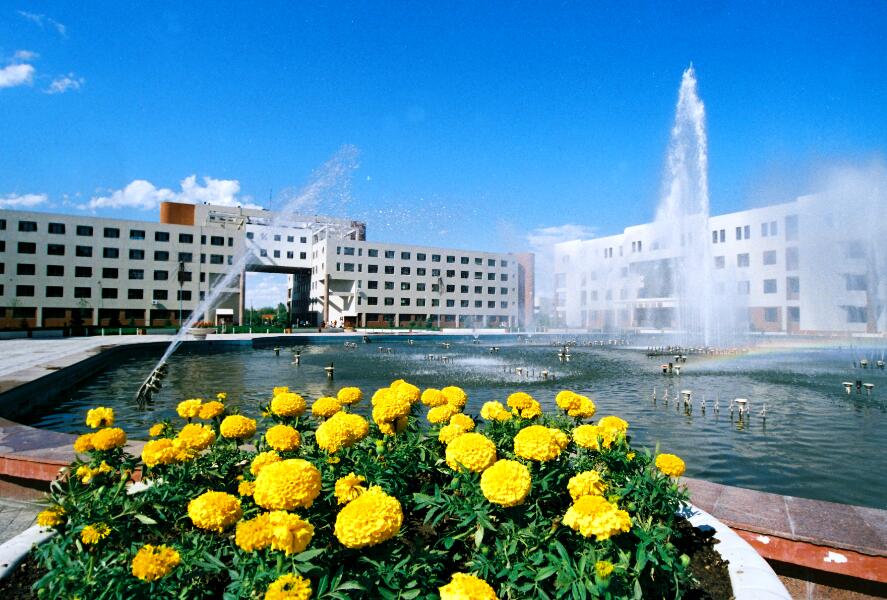 Campus and hospital view of Shihezi University Campus and hospital view of Shihezi University