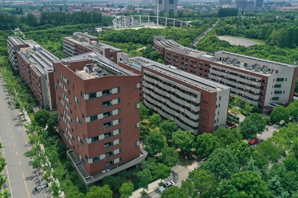 Medical Campus Landmarks & Academic Square
